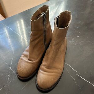 John Fluevog Anton leather zippered flat boots - 8